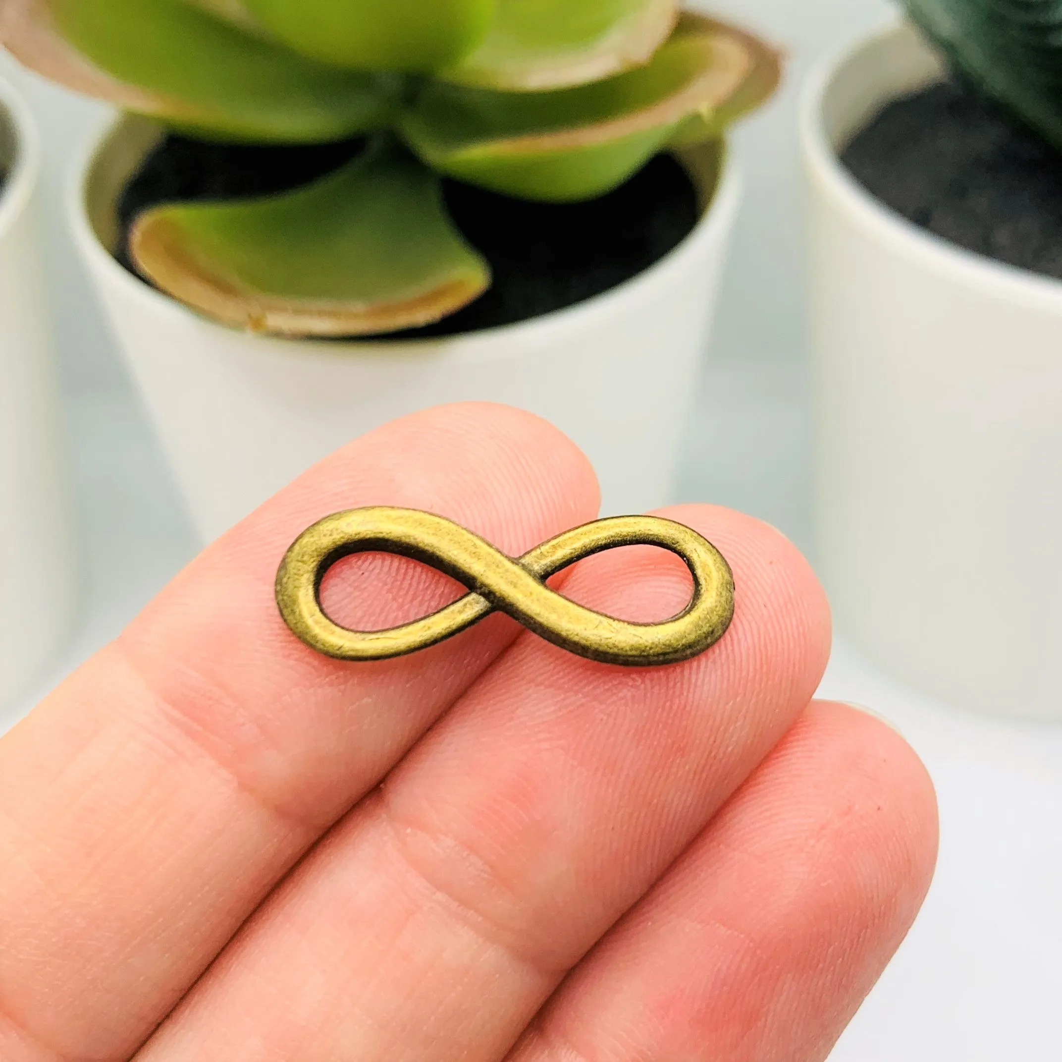 4, 20 or 50 Pieces: Bronze Infinity Connector Charms