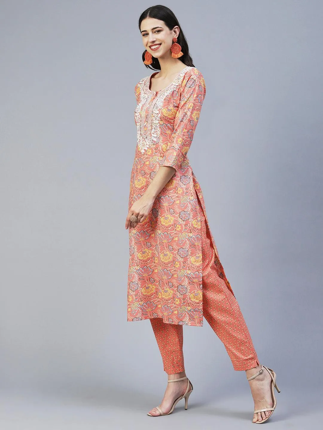 Floral Printed Resham Embroidered Kurta With Pants & Printed Dupatta - Peach