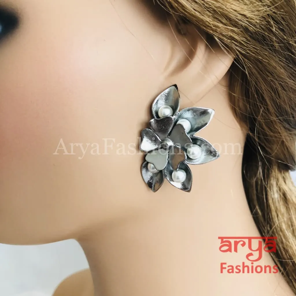 Gray Pearl Fusion Kundan Ethnic Earrings