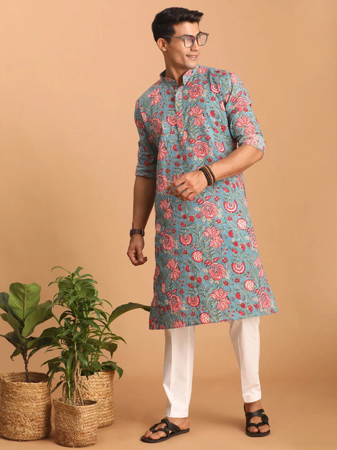 Jashvi Men's Blue And Red Floral Printed Cotton Kurta