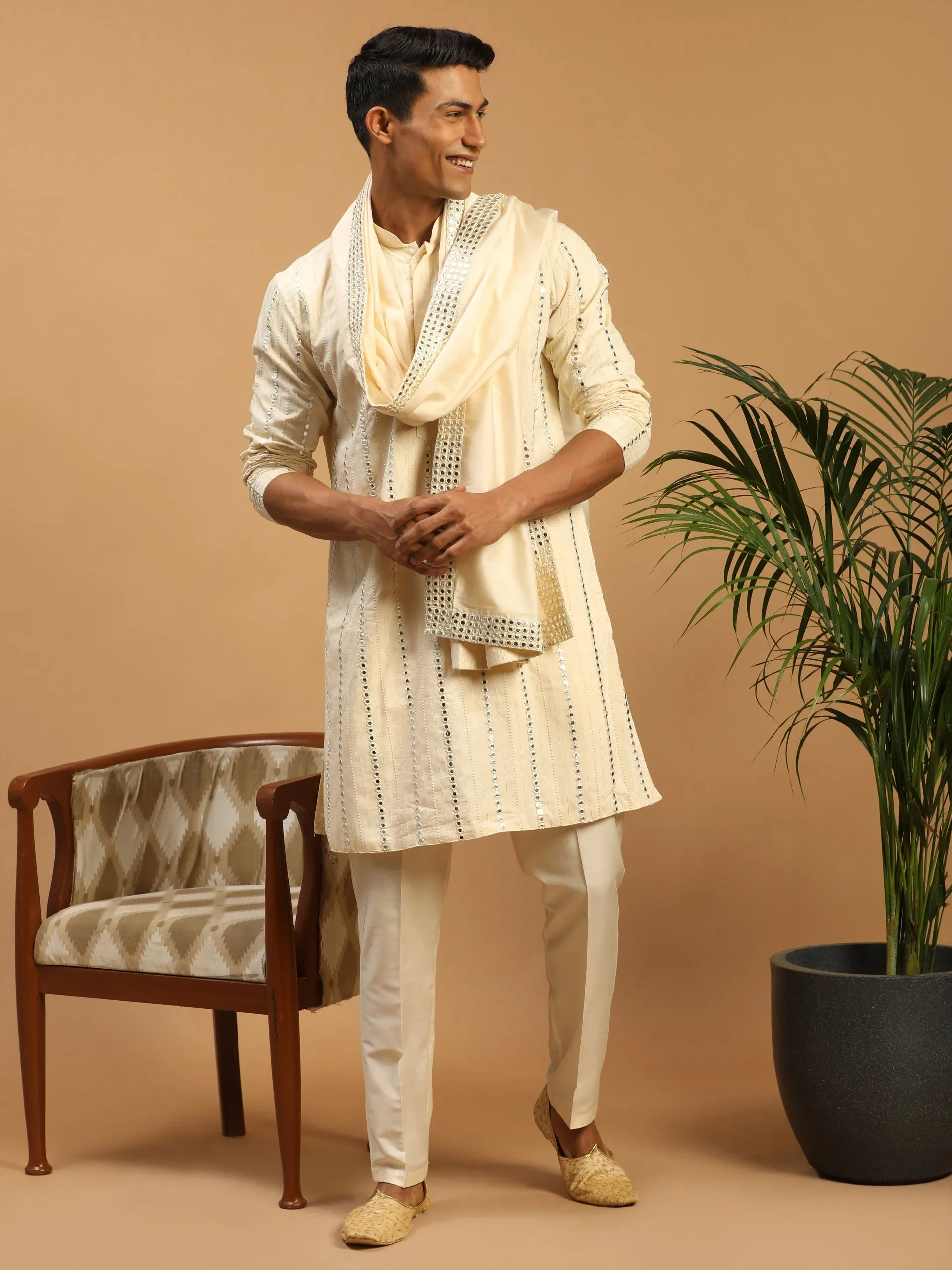 Jashvi Men's Cream Mirror Kurta Pant And Dupatta Set