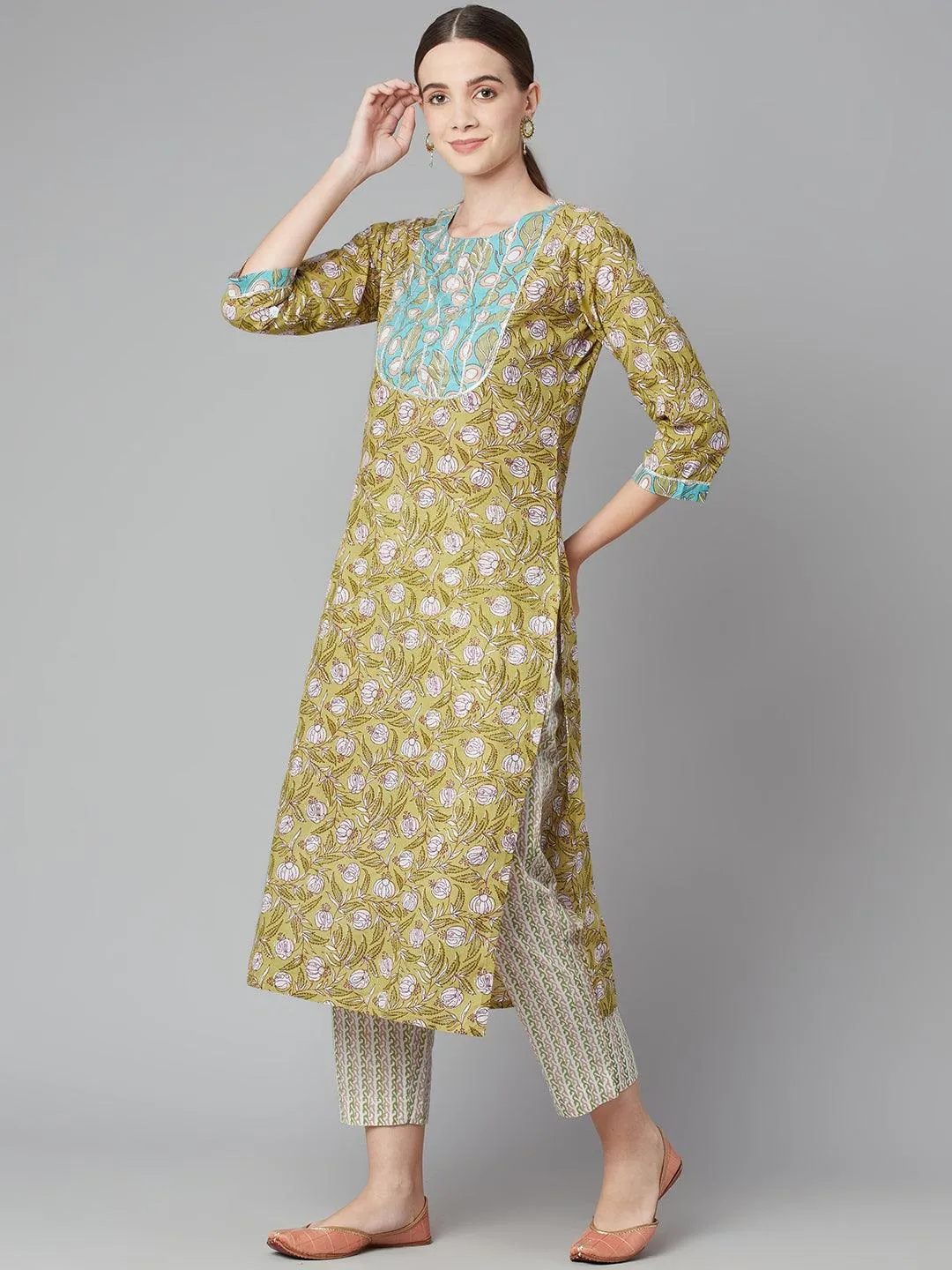 Jashvi Pastel green Floral Printed Cotton kurta Pant Set