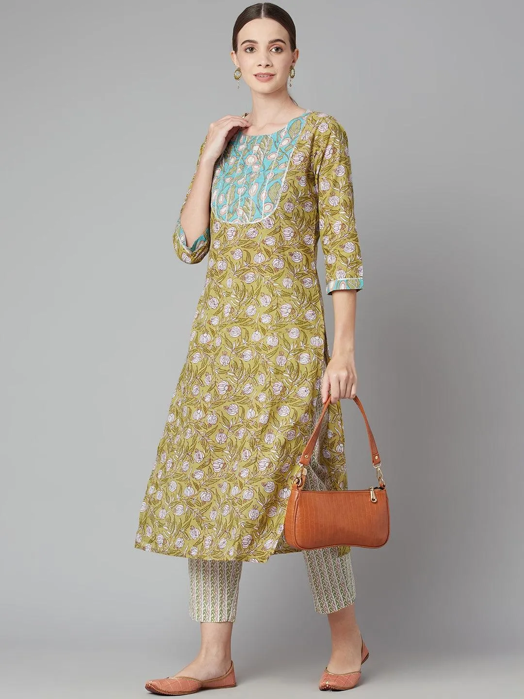 Jashvi Pastel green Floral Printed Cotton kurta Pant Set