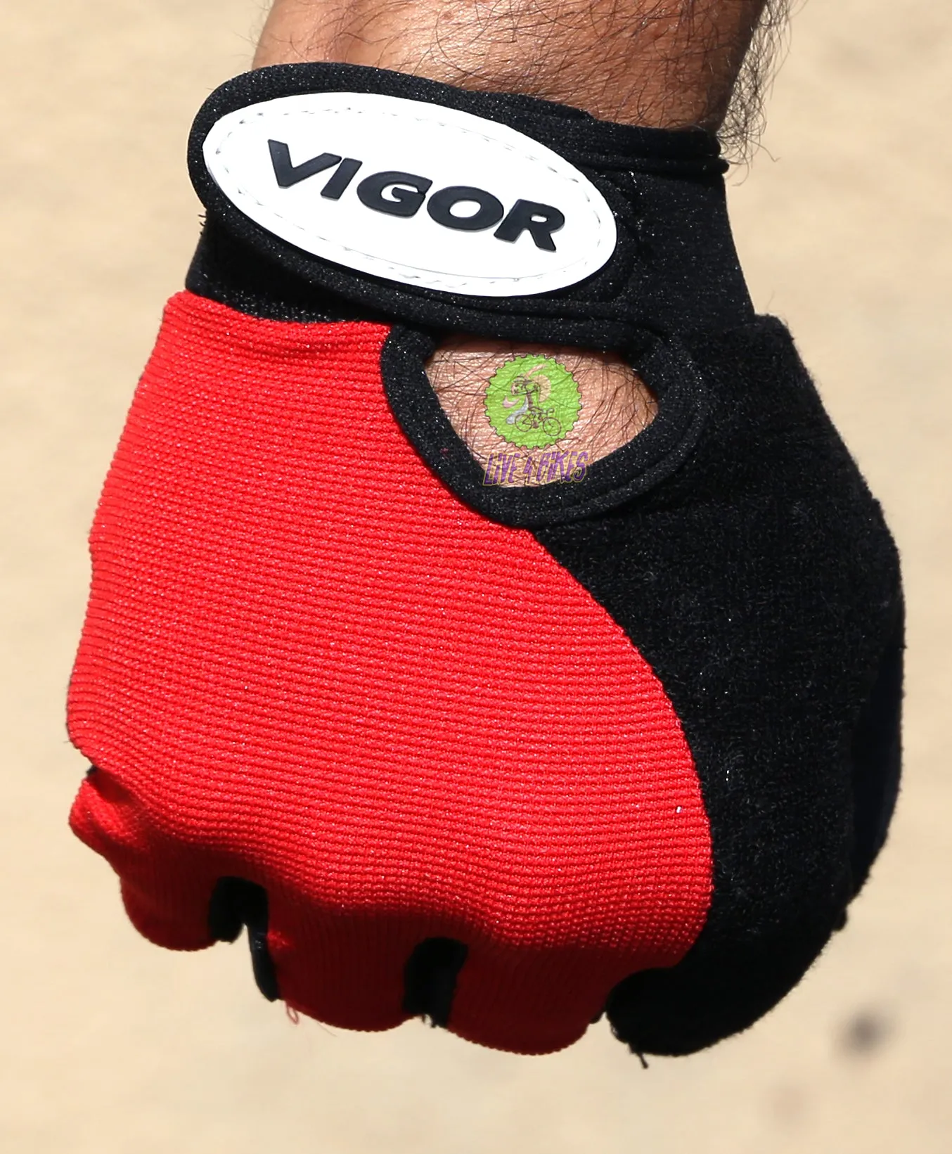 Vigor Storm Gloves Black / Red Short Fingered Cycling protective gloves - Live4bikes