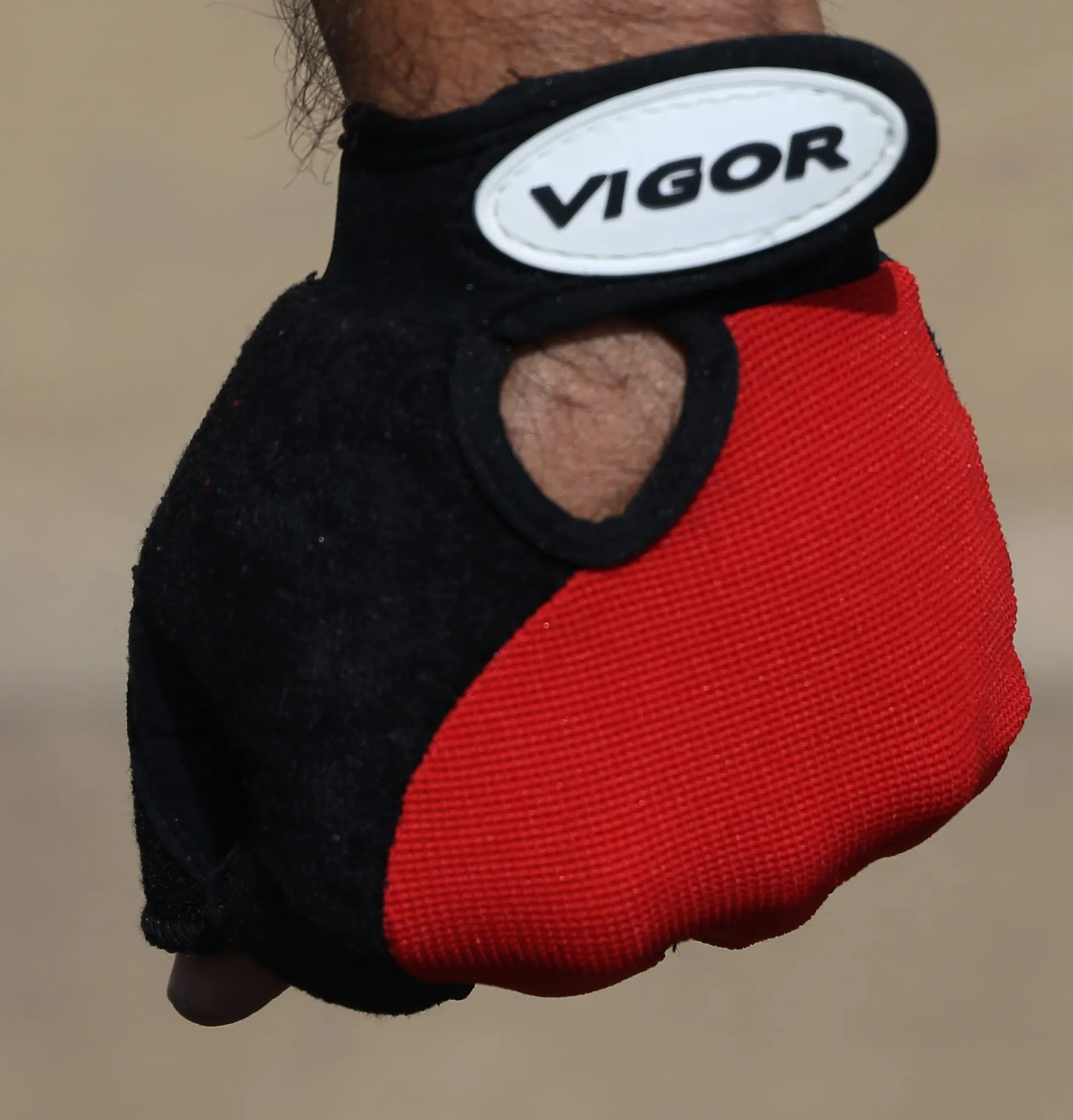 Vigor Storm Gloves Black / Red Short Fingered Cycling protective gloves - Live4bikes